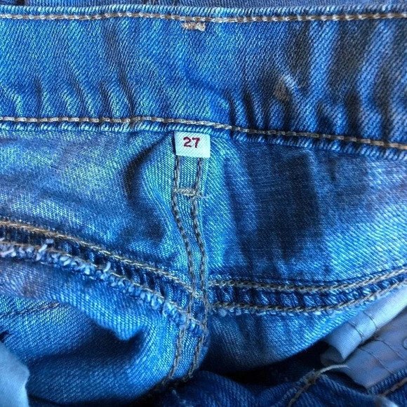 Levi’s Jeans Shorts Women Size W27 - Picture 4 of 5